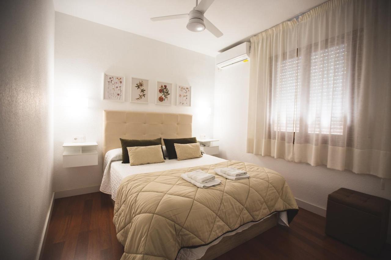 Apartamento Paseo De La Rivera Cordova Esterno foto